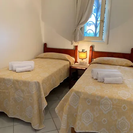 Apartament 6 Bed In *