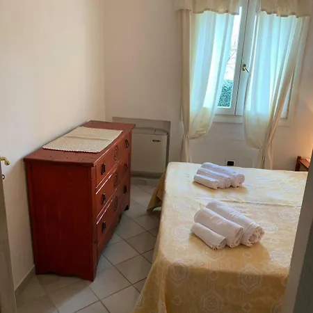 Apartament 6 Bed In