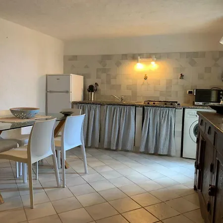 6 Bed In