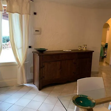 6 Bed In