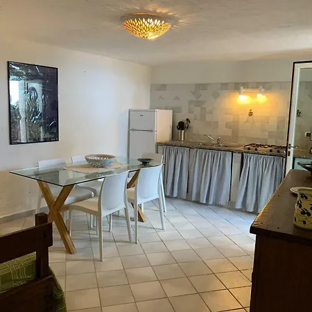 6 Bed In *
