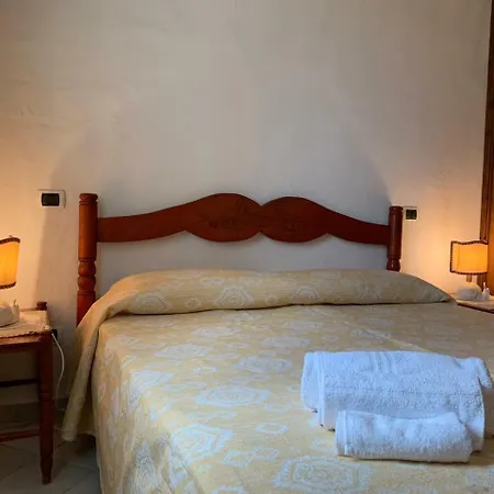 6 Bed In Appartamento Baja Sardinia